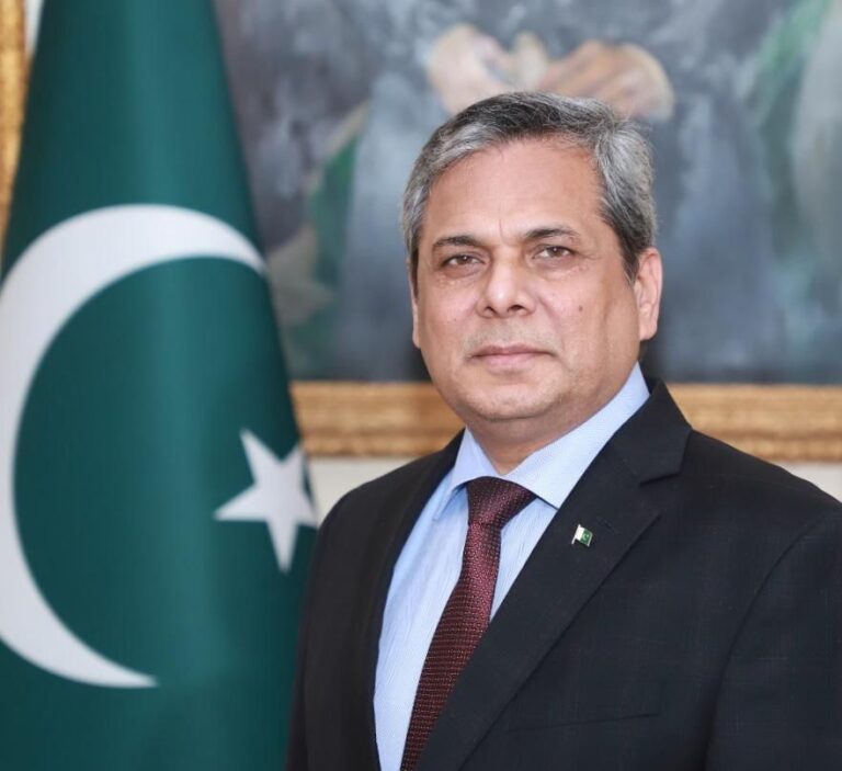 PM Appoints Nafees Zakarya as new Executive Director COMSATS