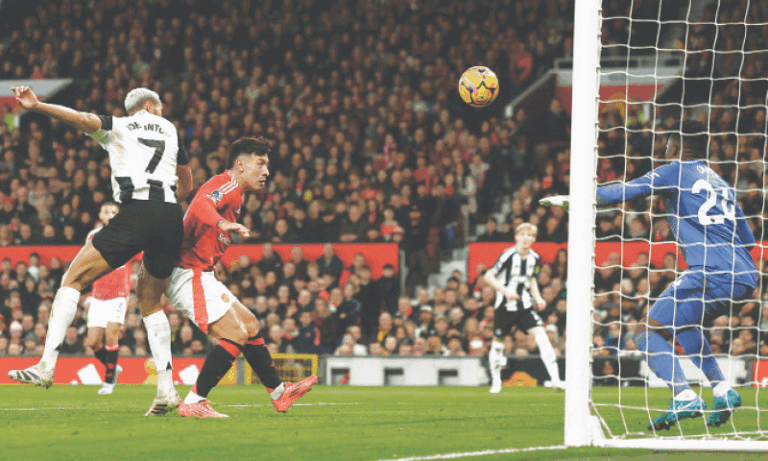 Manchester United Again Lost at Home Manchester United Again Lost at Home