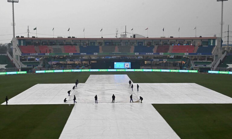 Rain Delays Toss in Pakistan vs. Bangladesh Champions Trophy Dead Rubber Rain Delays Toss in Pakistan vs. Bangladesh Champions Trophy Dead Rubber