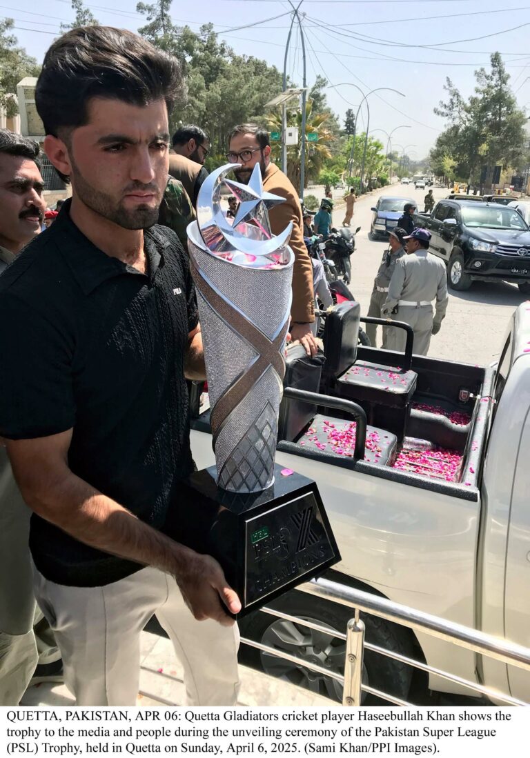 PSL Season 10 Trophy Receives Warm Welcome in Quetta PSL Season 10 Trophy Receives Warm Welcome in Quetta