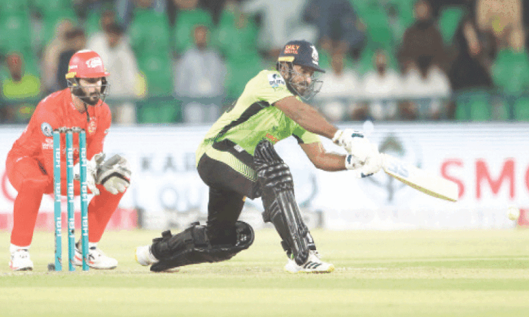 Qalandars Crush United to Book PSL Final Spot Against Gladiators