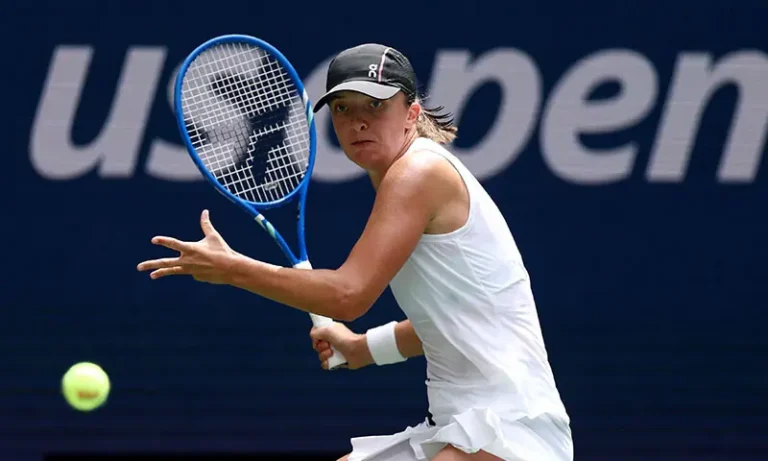 Iga Swiatek Advances to US Open Third Round After Hard-Fought Win Over Suzan Lamens Iga Swiatek Advances to US Open Third Round After Hard-Fought Win Over Suzan Lamens