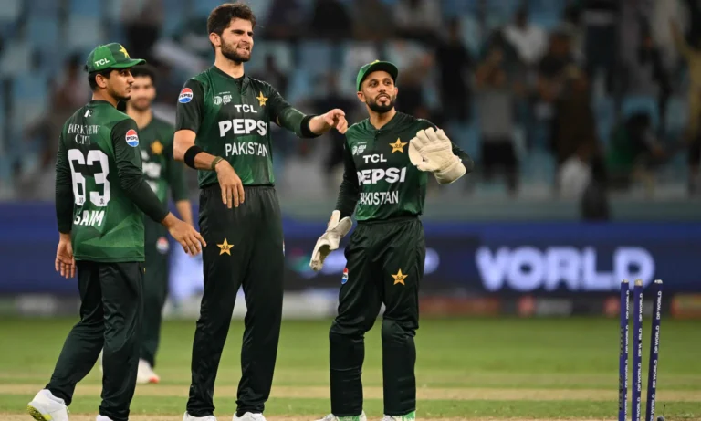 Pakistan Sweep Past Oman but Batting Concerns Linger Ahead of India Clash Pakistan Sweep Past Oman but Batting Concerns Linger Ahead of India Clash
