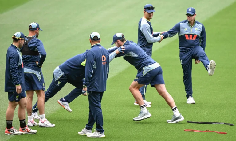 Australia Opts for All-Pace Attack in Fourth Ashes Test Australia Opts for All-Pace Attack in Fourth Ashes Test